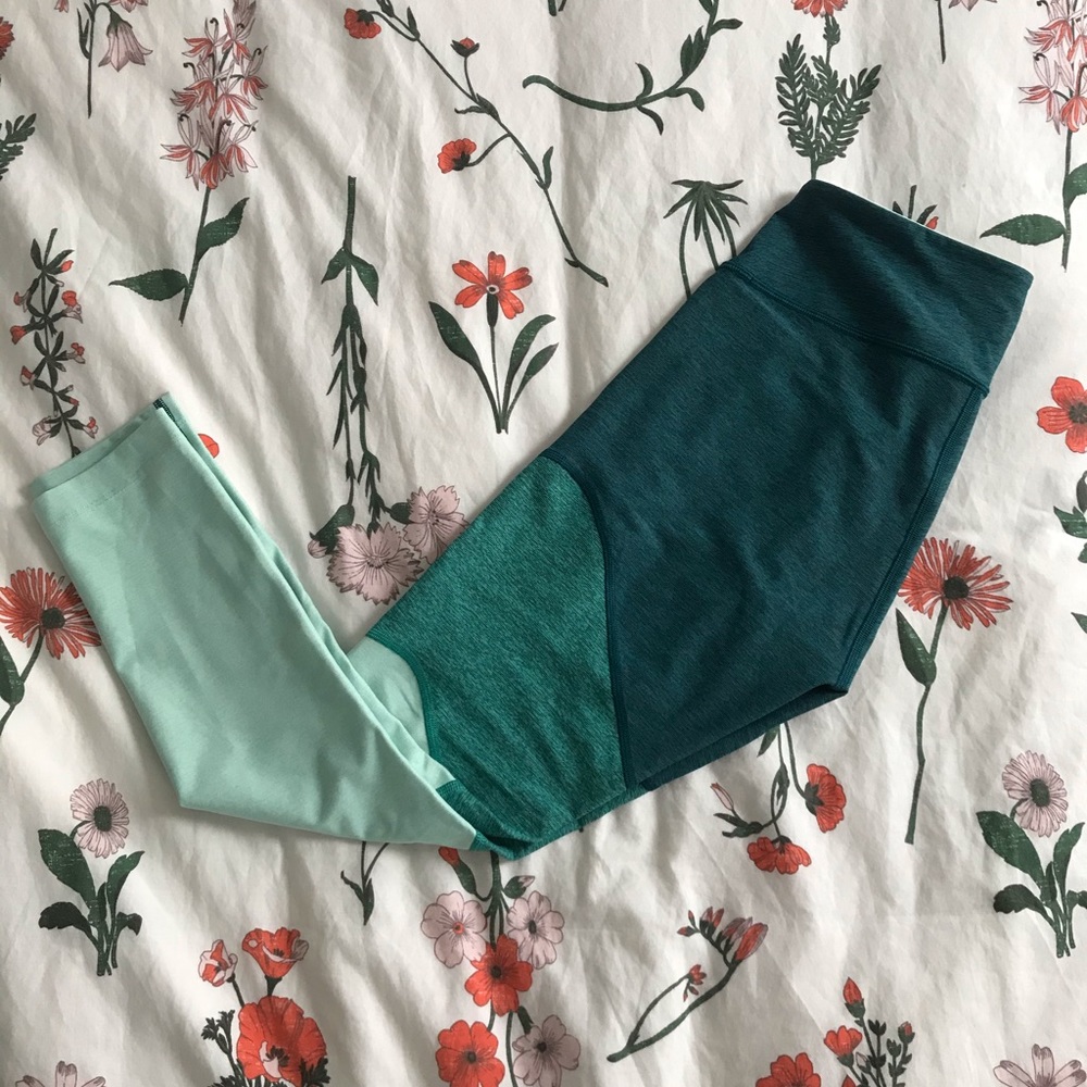 NWOT OV Spring Legging Marine/Alpine/Patina- 3/4 S